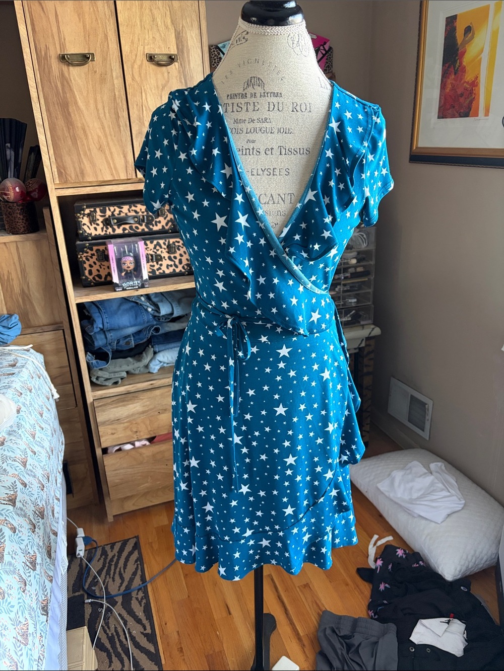 Design Lab Teal Star Print Wrap Dress - Medium